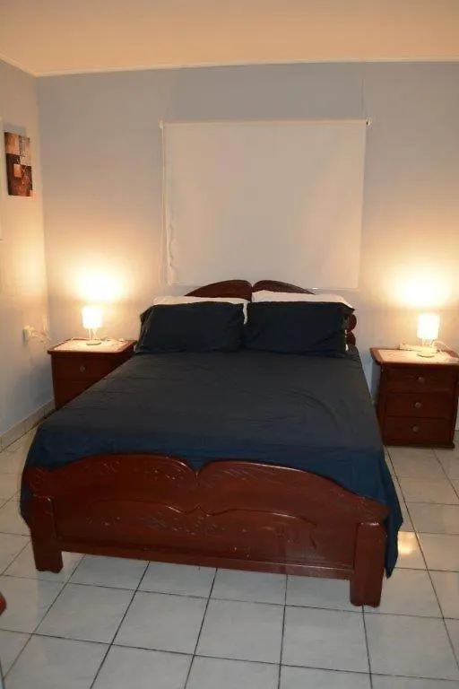 Grateful Corner Apartment Curacao Willemstad
